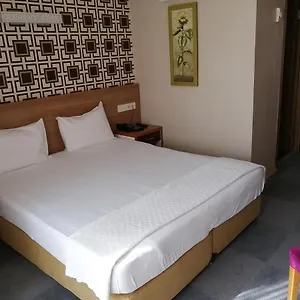 Hotel Royal